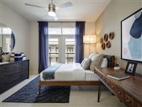 Building Photo - 100 Willard St