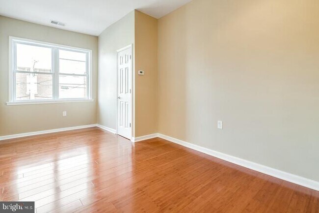 Foto del edificio - 2501 Carpenter St