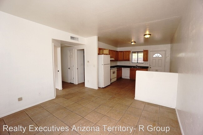 Building Photo - 3602 E Blacklidge Dr