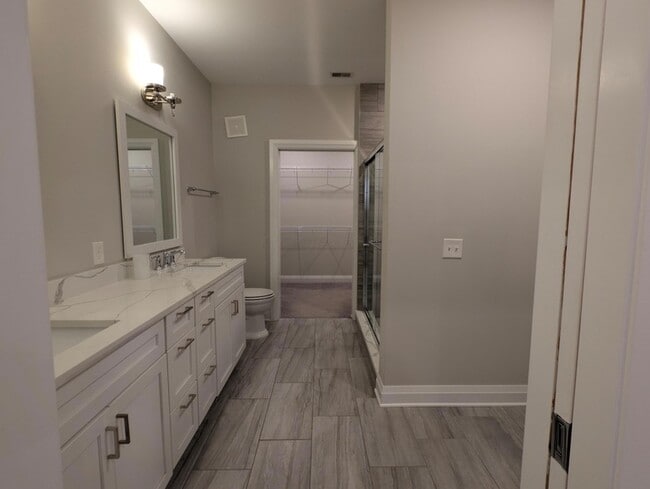 Building Photo - 751 N 6th St