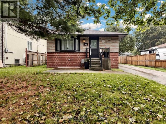Building Photo - 168 Wincott Dr