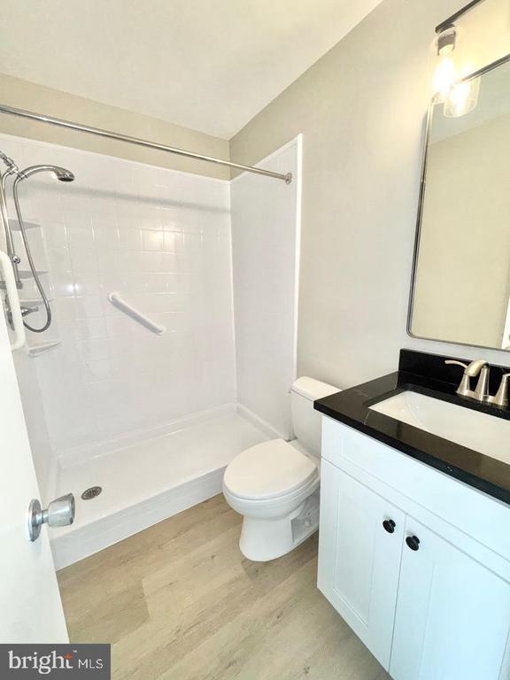 Foto del edificio - 1685 Westwind Way