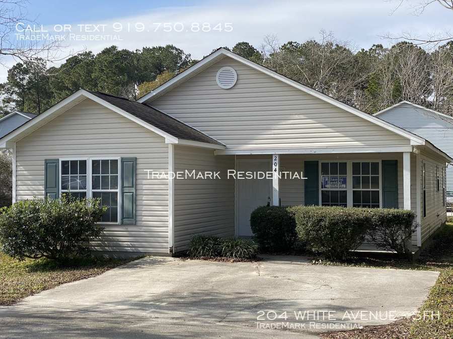Primary Photo - 204 White Ave