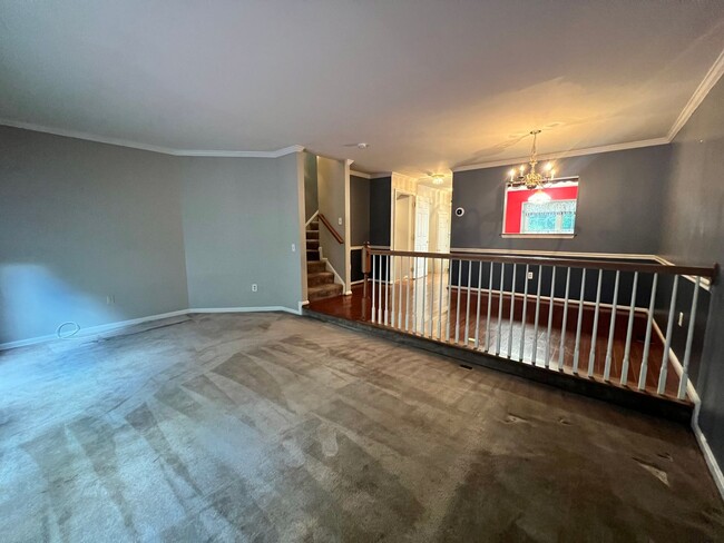 Building Photo - Lovely 2 BR/3.5 BA Townhome in Laurel!