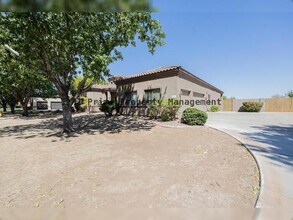 Building Photo - 2902 E Gary Way