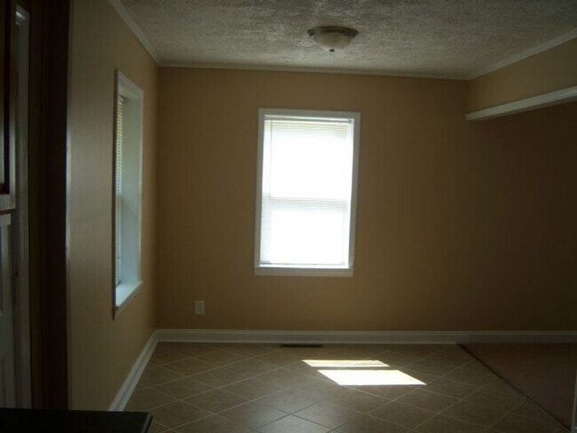 Building Photo - 810 Juniper Dr., Fayetteville Nc 28304
