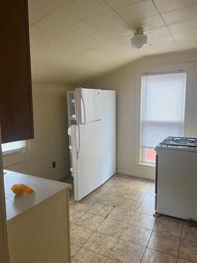 Foto del edificio - 18 Packard Ave apartment 201