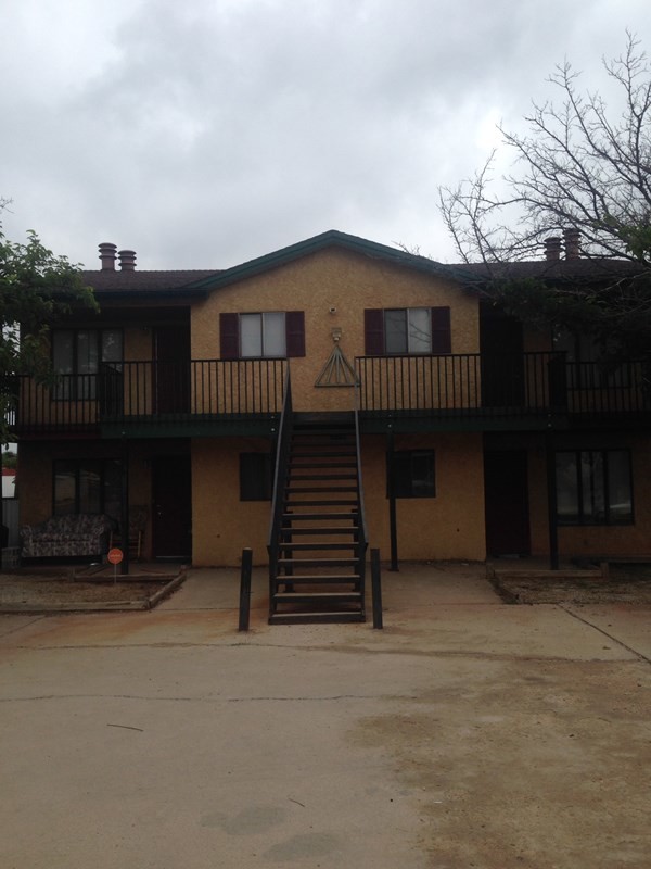 Primary Photo - 1204 Redwood St