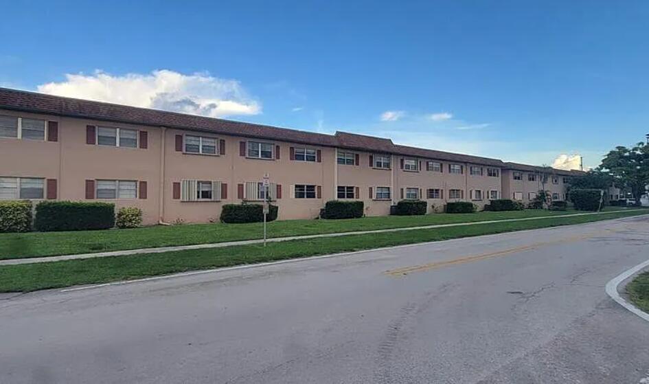 Foto del edificio - 650 SW 2nd Ave