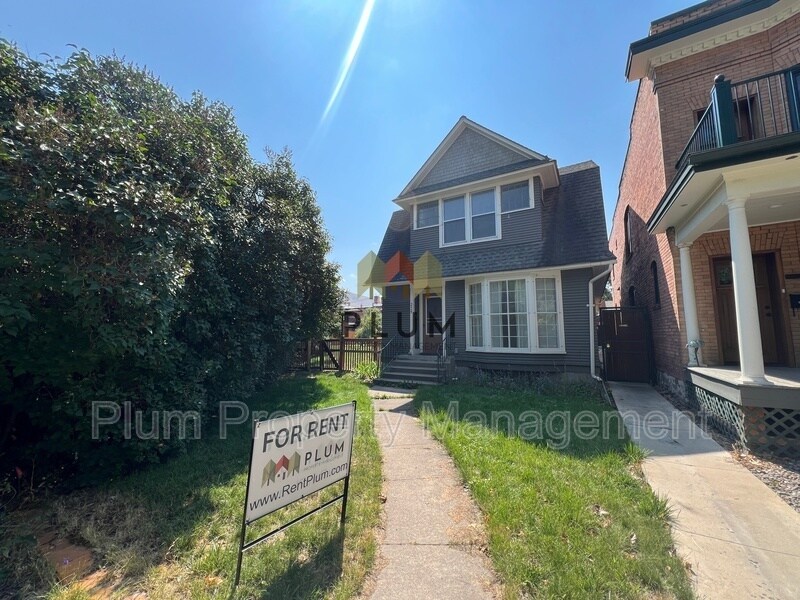 Primary Photo - 229 S 2nd St W
