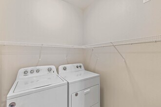 Interior Photo - Silverthorne Flats
