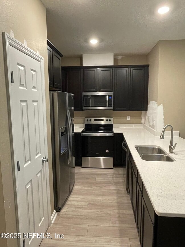 Building Photo - 99 Great Star Ct