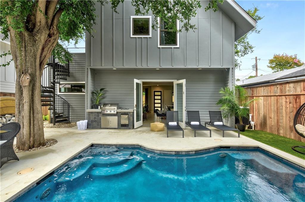 Foto principal - 2903 E 3rd St