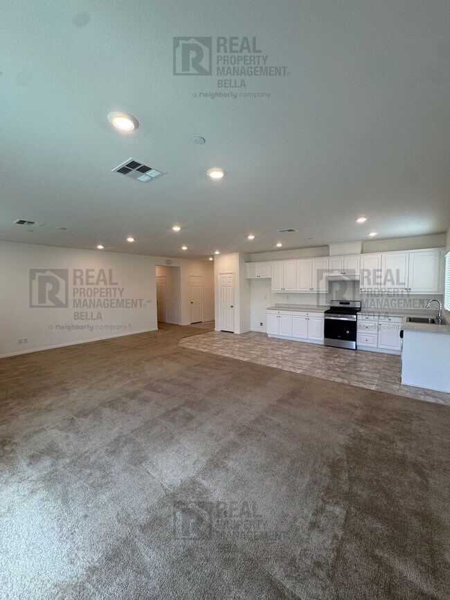 Foto del edificio - Modern Living in Menifee – 3 Bedrooms + Den, Solar & RV Parking