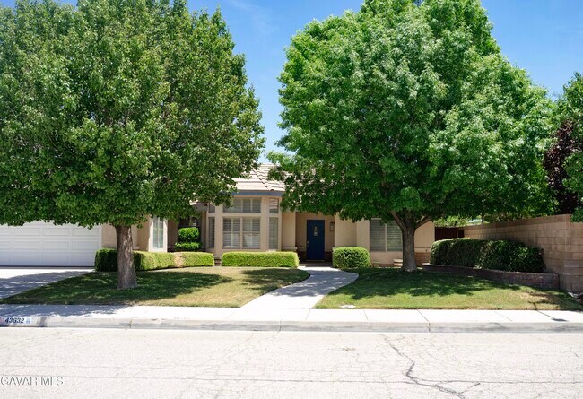 Building Photo - 43632 Colony Dr
