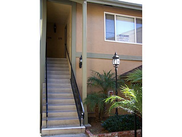 Foto del edificio - Private upstairs 2 bedroom 2 bath condo in...