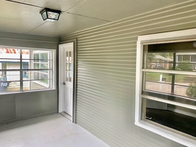 Building Photo - 711 Dent St