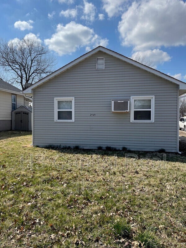 2949 Warren Ave, Granite City, IL 62040 House Rental in Granite City