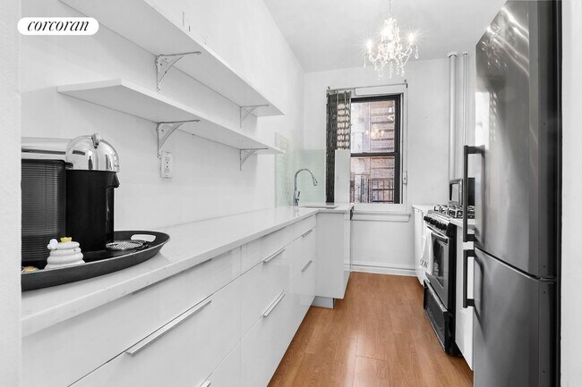 Building Photo - 77- 20 Austin St