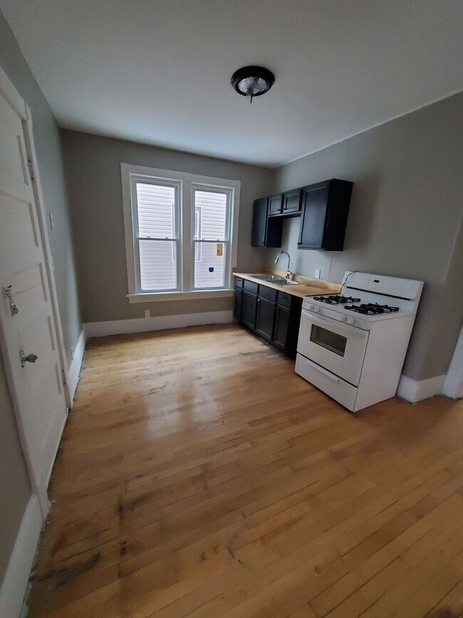 Building Photo - 1740-1742 N 37th St. (Duplex)