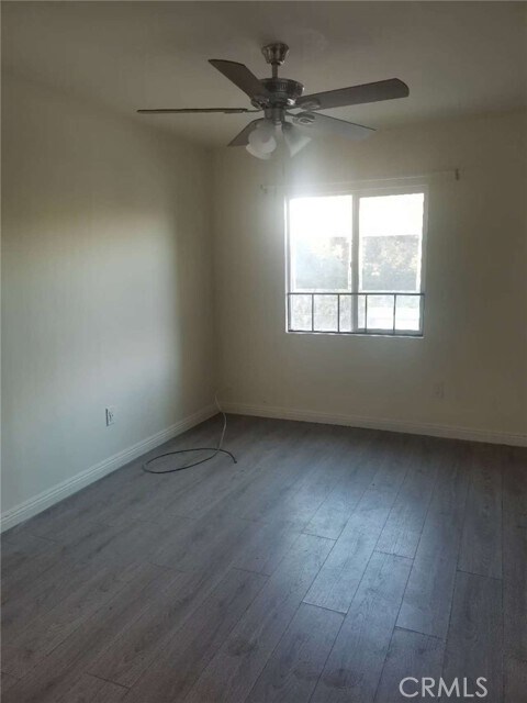 Building Photo - 2617 East 4th St