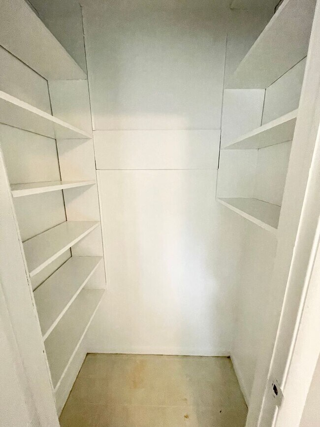 Building Photo - Cozy 1BD/1B, Apartment in Downtown Caldwell _ Pet Friendly!!