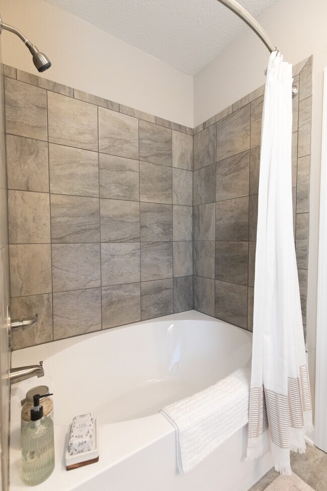Foto del edificio - Palisades at Hickory Creek