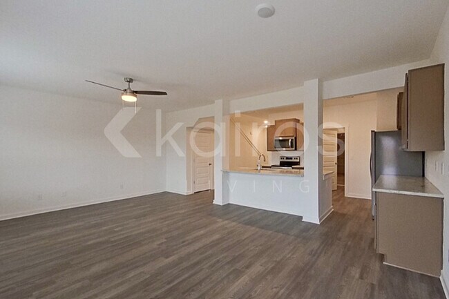 Building Photo - 6135 Taramore Ln NW