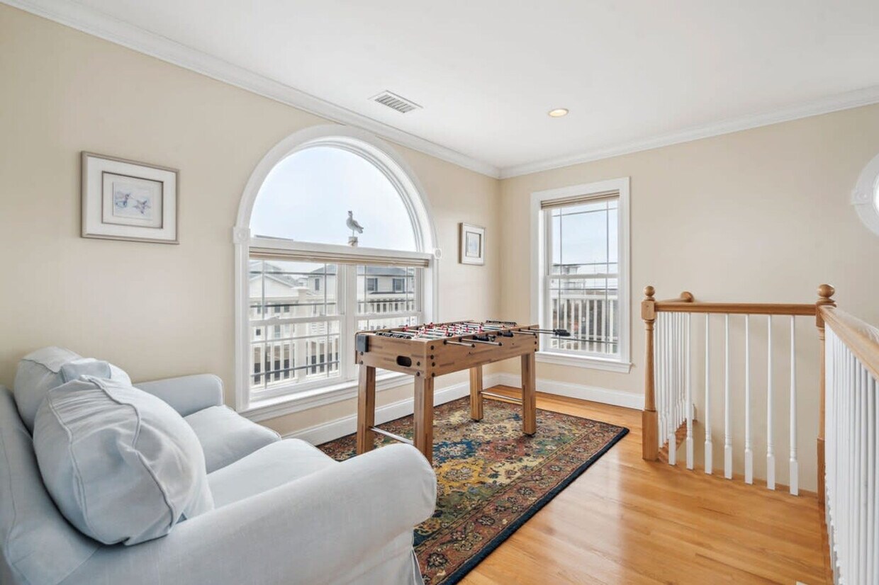 Foto principal - 9 Lowell St