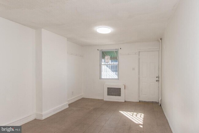 Building Photo - 2031 Wakeling St