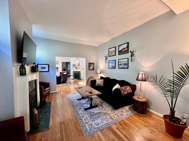 Foto del edificio - 982 Myrtle St NE