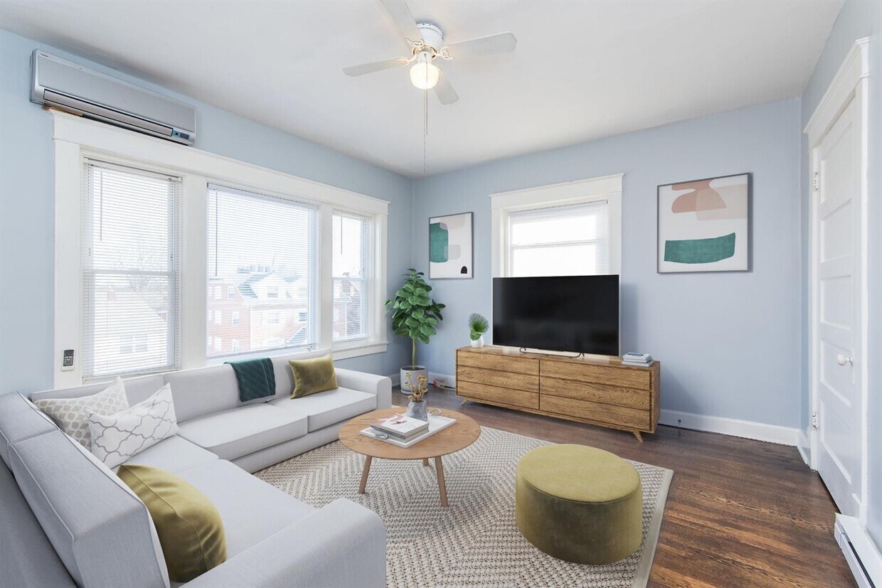 Foto principal - 262 Kalmia Ave