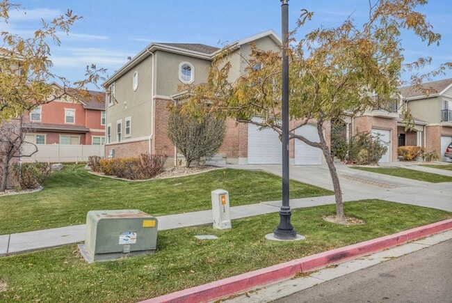 Foto del edificio - 1503 N August Dr