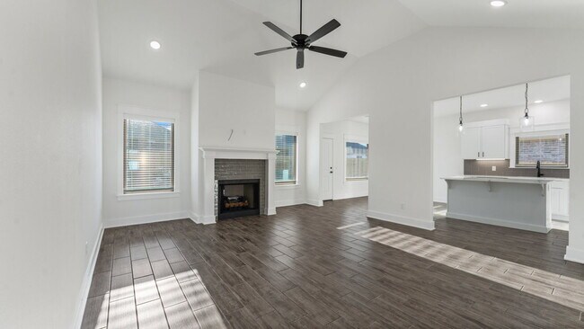 Building Photo - "Brand-new 3-Bedroom Farmington Home with ...