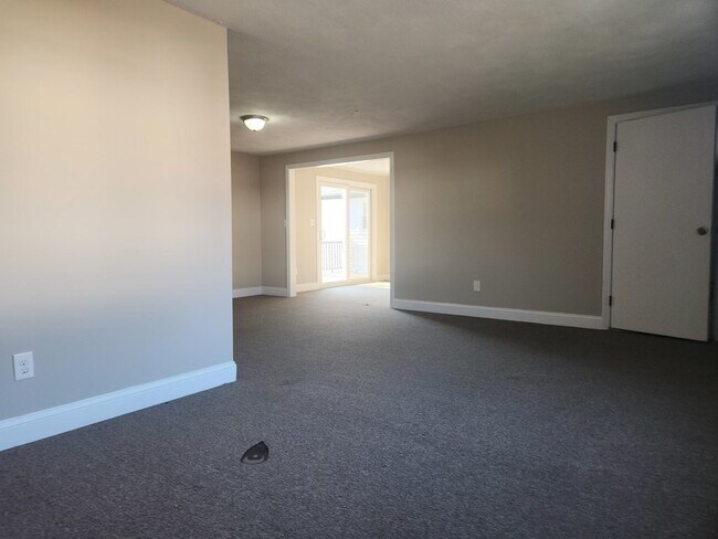 Building Photo - 3 Blakely Cir