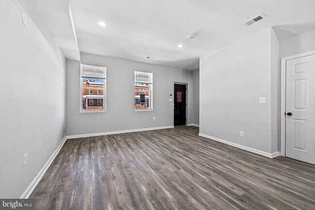 Foto del edificio - 4206 Ivanhoe Ave