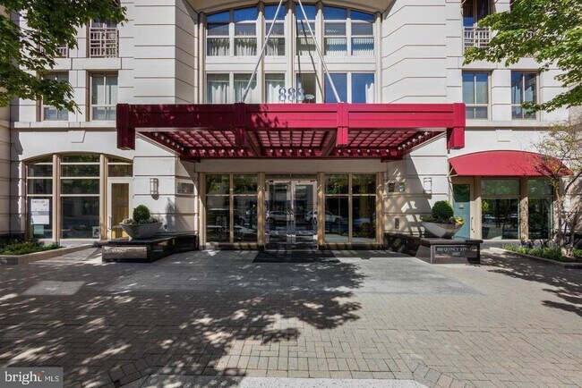 Foto del edificio - 888 N Quincy St