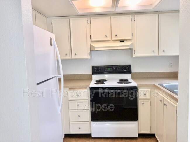 Foto del edificio - 10930 NE 37th Pl