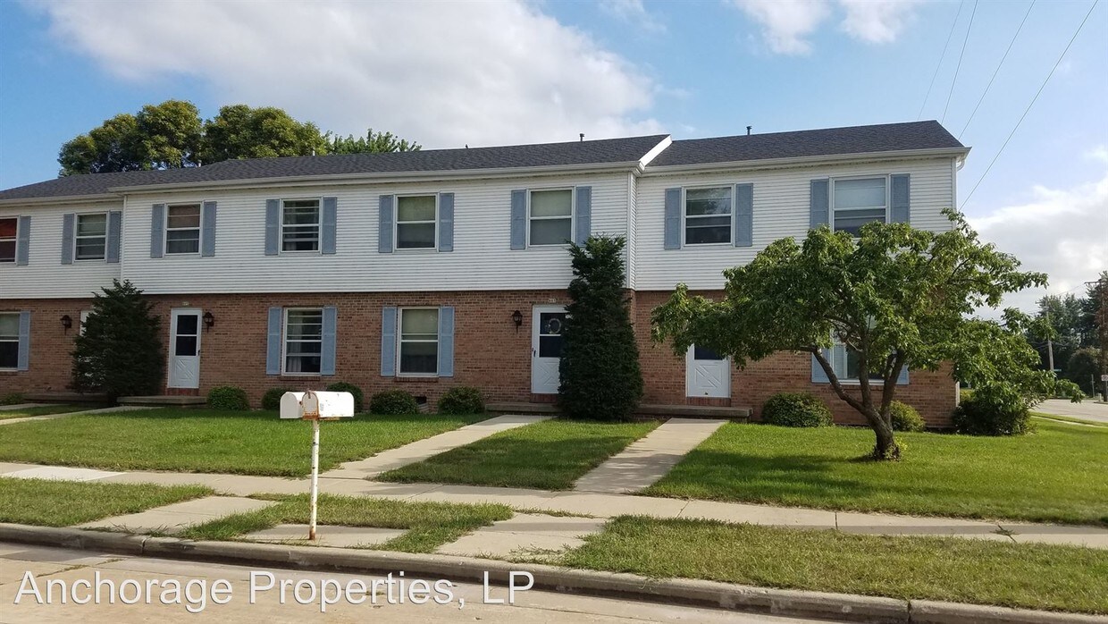 Primary Photo - 801-807 Portside Ct
