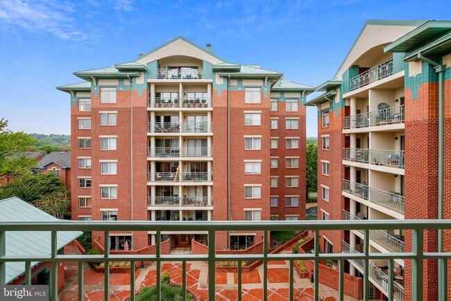Foto del edificio - 610 WEST St