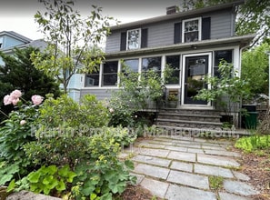Building Photo - 18 Buena Vista Rd