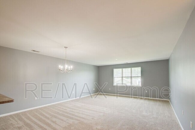 Building Photo - 2469 Leytonstone Dr