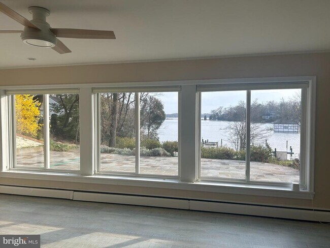 Building Photo - 2660 Greenbriar Ln