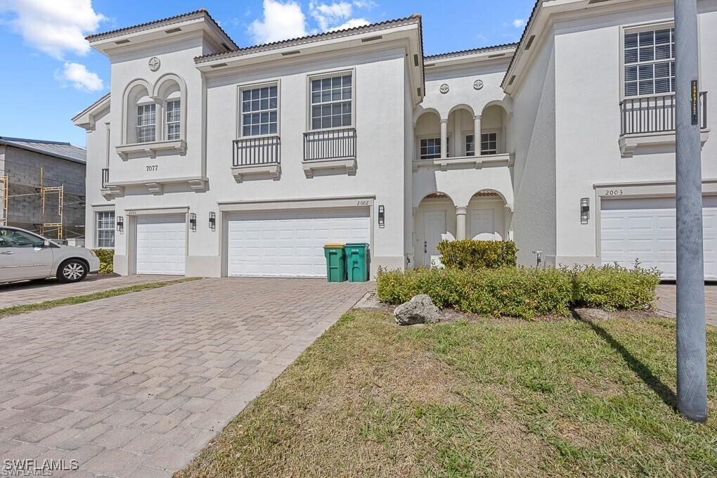 Foto principal - 7029 Ambrosia Ln