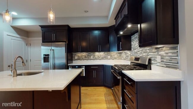 Building Photo - 2 br, 2 bath Condo - 41 W 2nd Street 4 Unit 4