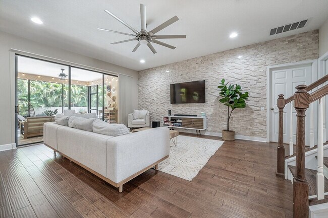 Foto del edificio - 10261 Blossom Trail