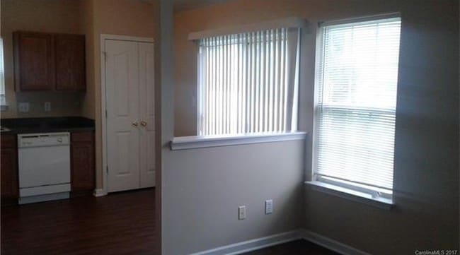 Foto del edificio - 1138 Stonehenge Ln