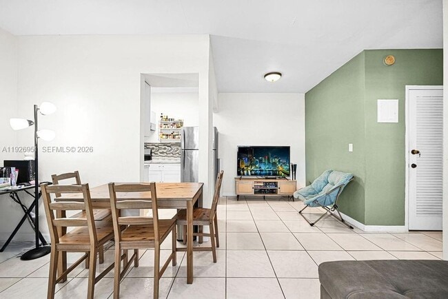 Photo - 7625 Harding Ave Apartment