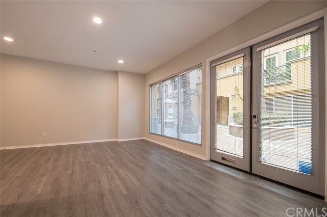 Building Photo - 313 Market Ct