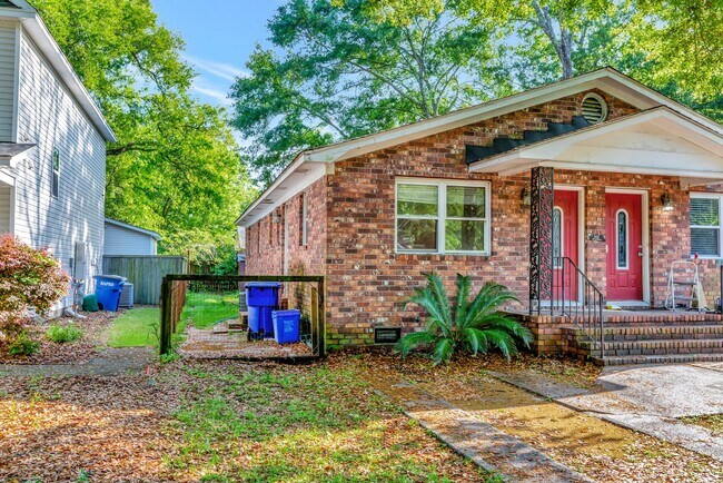 Building Photo - West Ahley Duplex